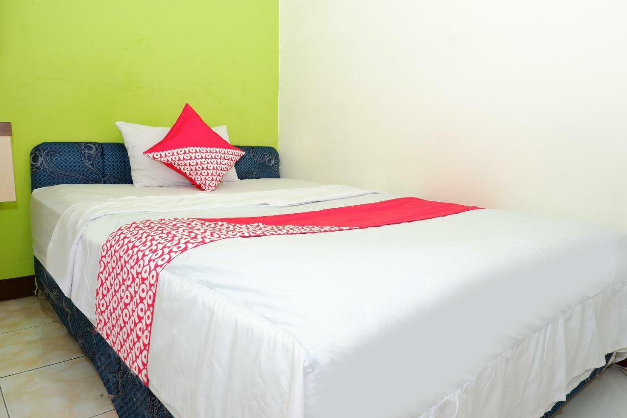 New Mira Hotel Semarang Exterior foto