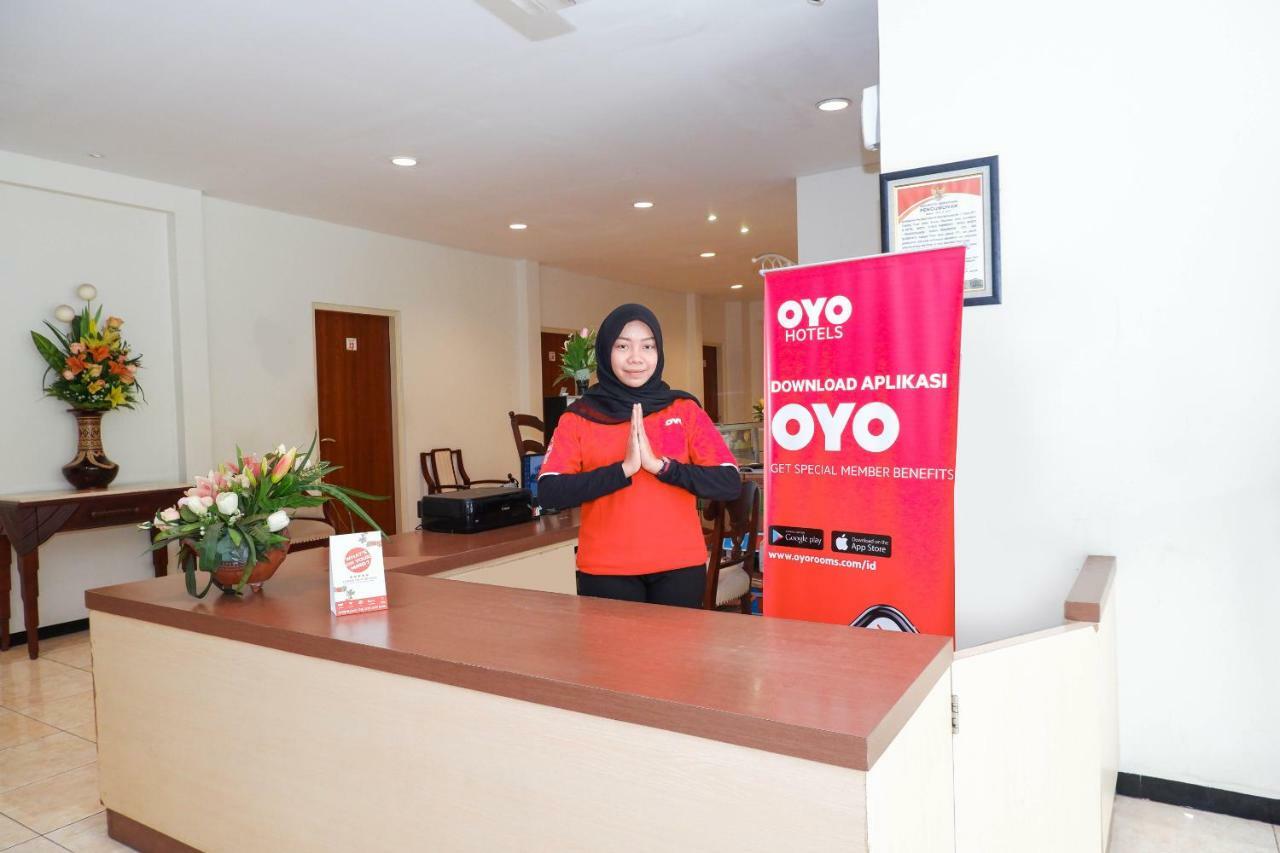 New Mira Hotel Semarang Exterior foto