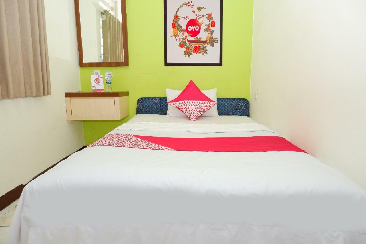 New Mira Hotel Semarang Exterior foto